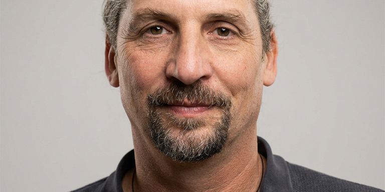 Portraitfoto von Benjamin Jenzer