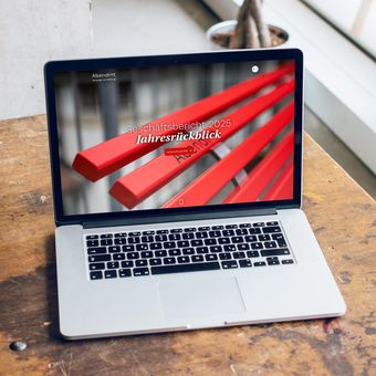 Ordinateur portable avec rapport d'activité du soir